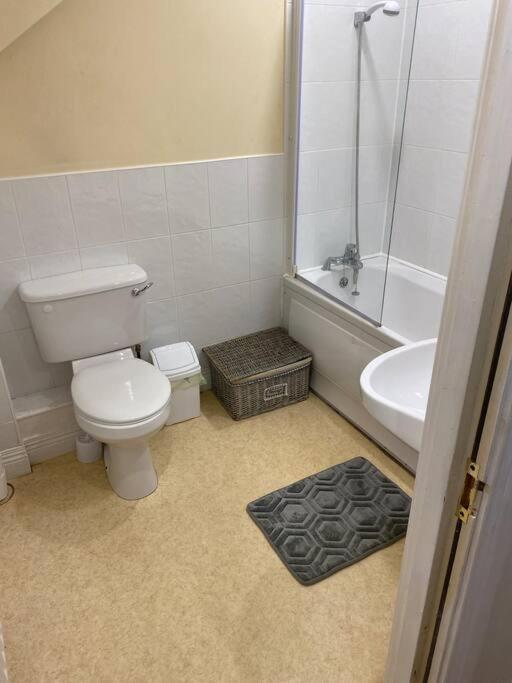 2 Bed Cosy Apartment In Heart Of Mullingar. Exteriör bild
